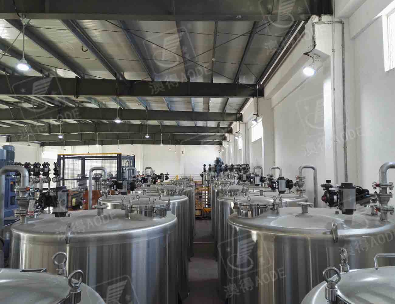 不(bú)鏽鋼立式儲罐(guan)