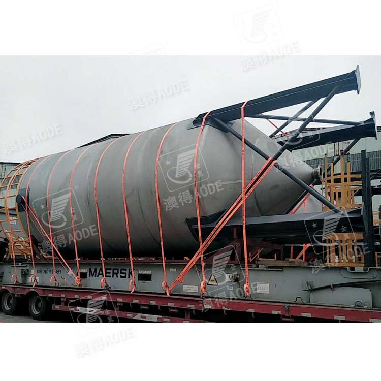 立(lì)式大型(xing)儲罐